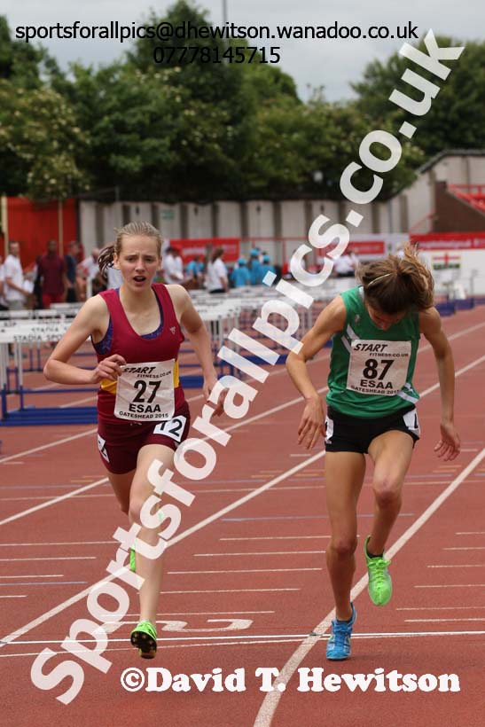 Senior girls 1500 metres, 2015 English Schools, Gateshead. Photo: David T. Hewitson/Sports for All Pics